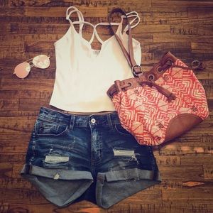 1-strapped Lucky Brand purse